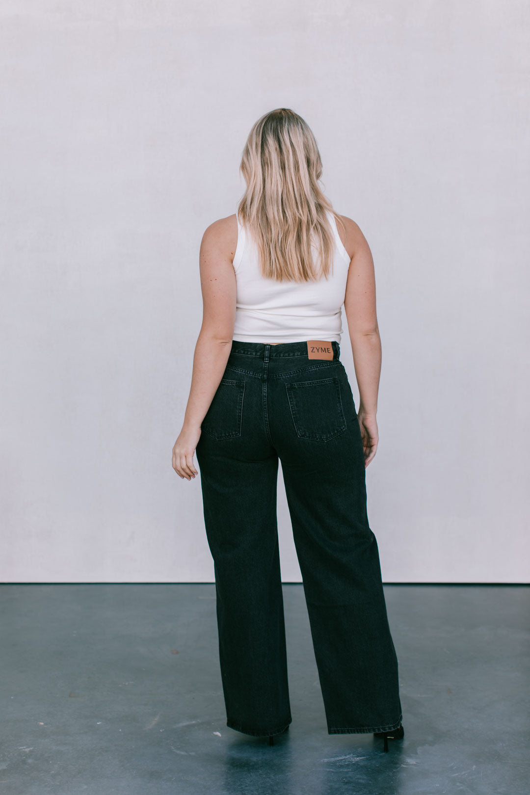 Carissa Wide Leg Jeans - Washed Black
