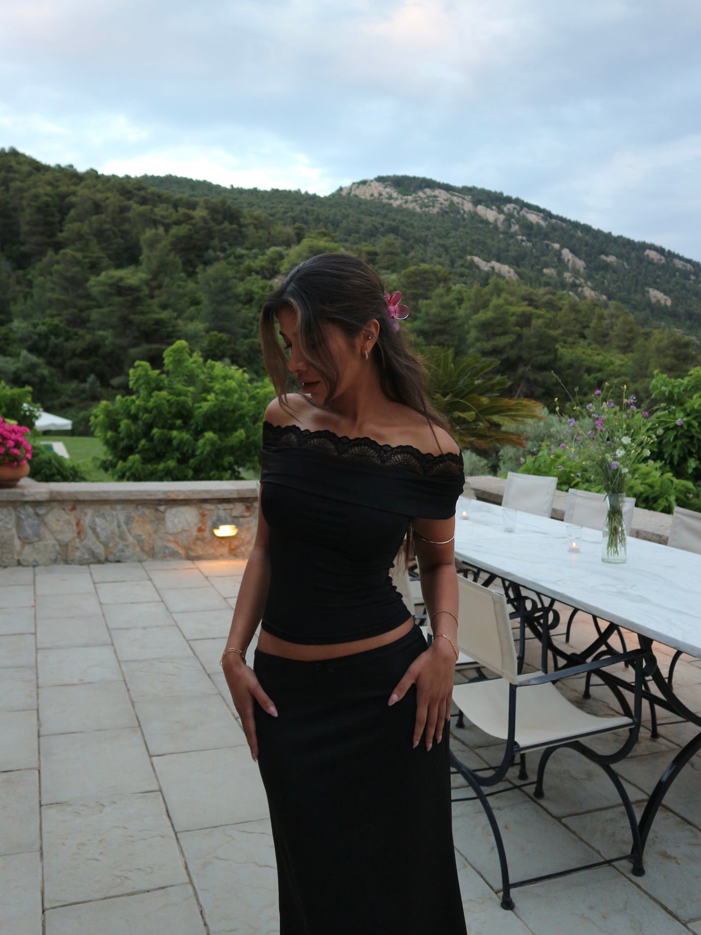 Leda lace top - black