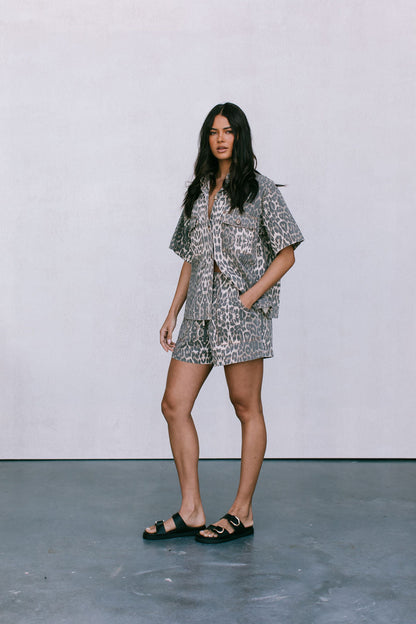 Nova Set - Light Leopard Print Denim