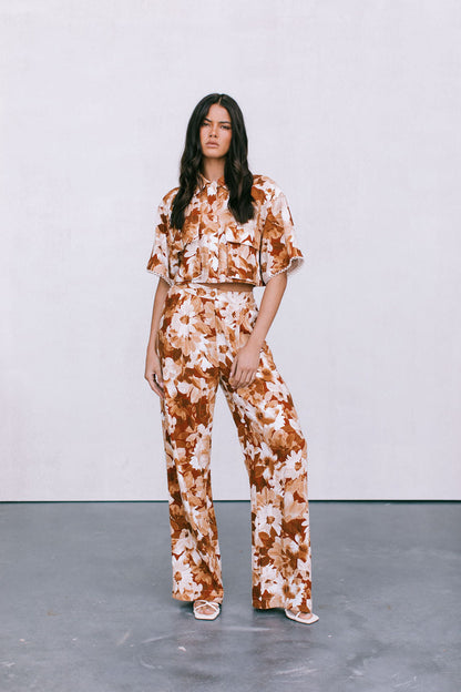 Esimio Cropped Shirt - Rust Floral Print