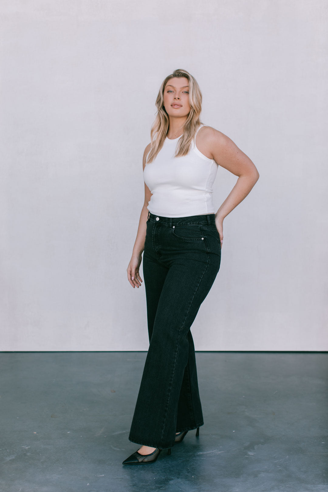 Carissa Wide Leg Jeans - Washed Black