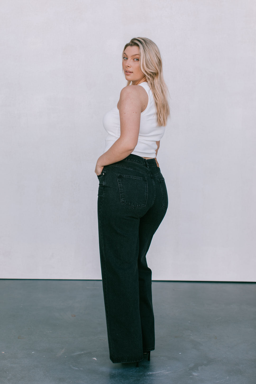 Carissa Wide Leg Jeans - Washed Black