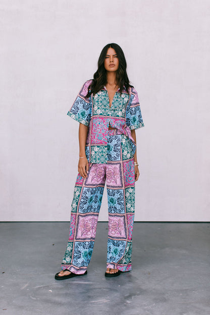 Loren Shirt - Paisley Tile Print