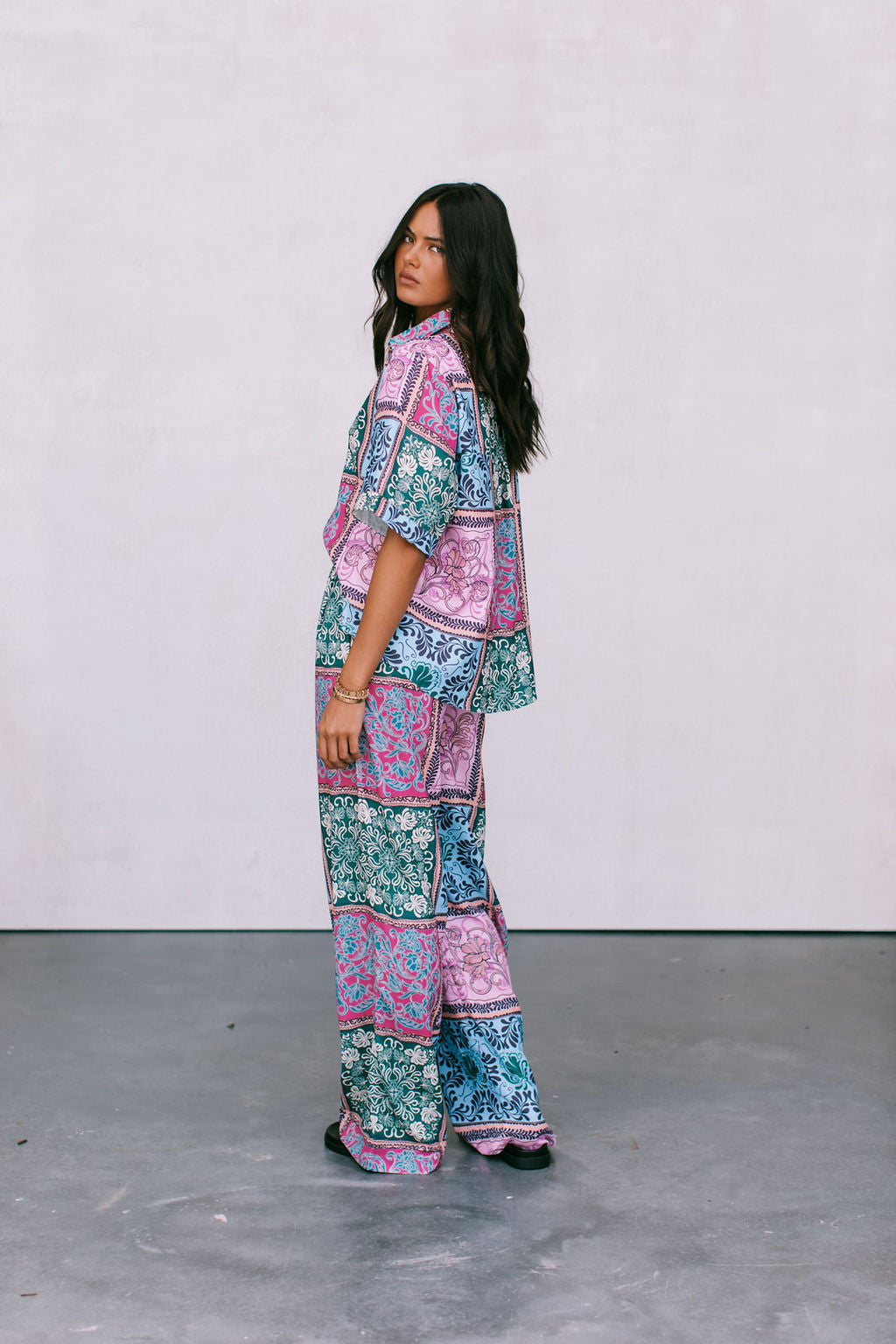 Loren Shirt - Paisley Tile Print
