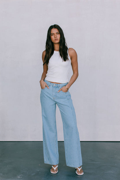 Janey Wide Leg Jeans - Light Wash Blue