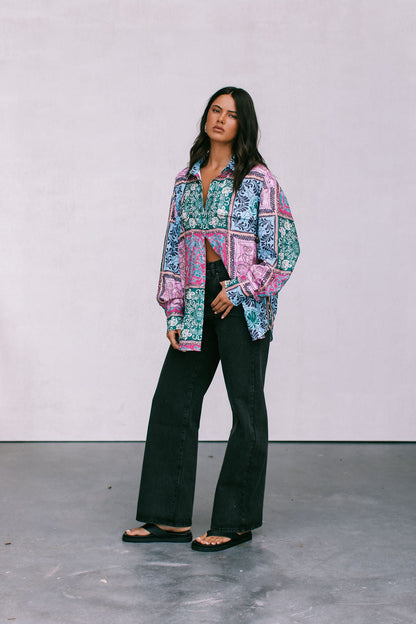 Sylvia Oversized Shirt - Paisley Tile Print