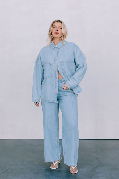 Janey Wide Leg Jeans - Light Wash Blue