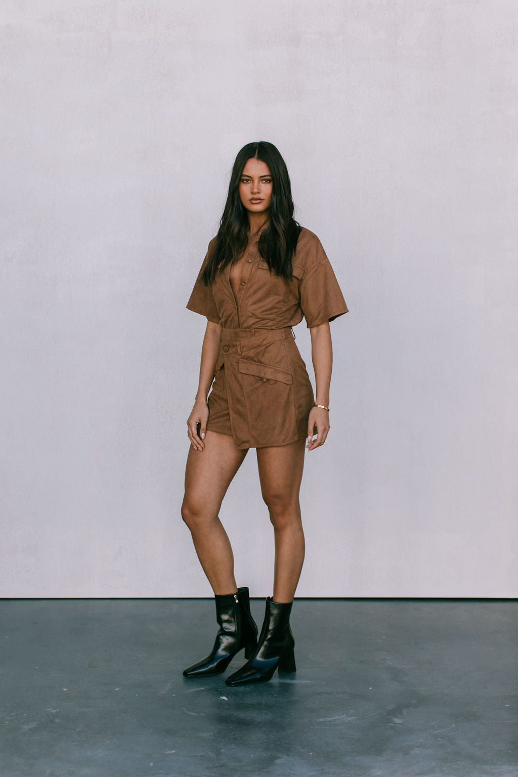 Gabe Set - Tan Suede Look