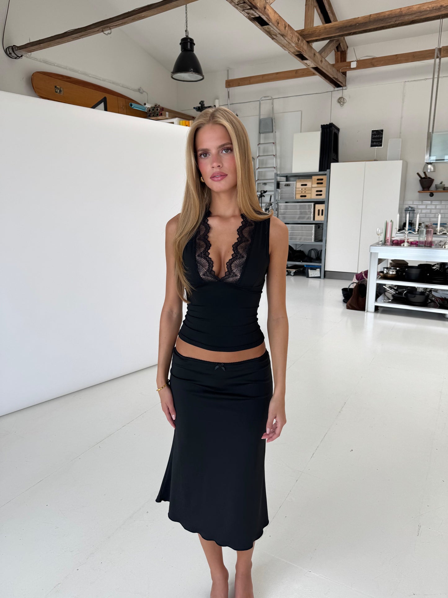 Lucia basic lace top - black