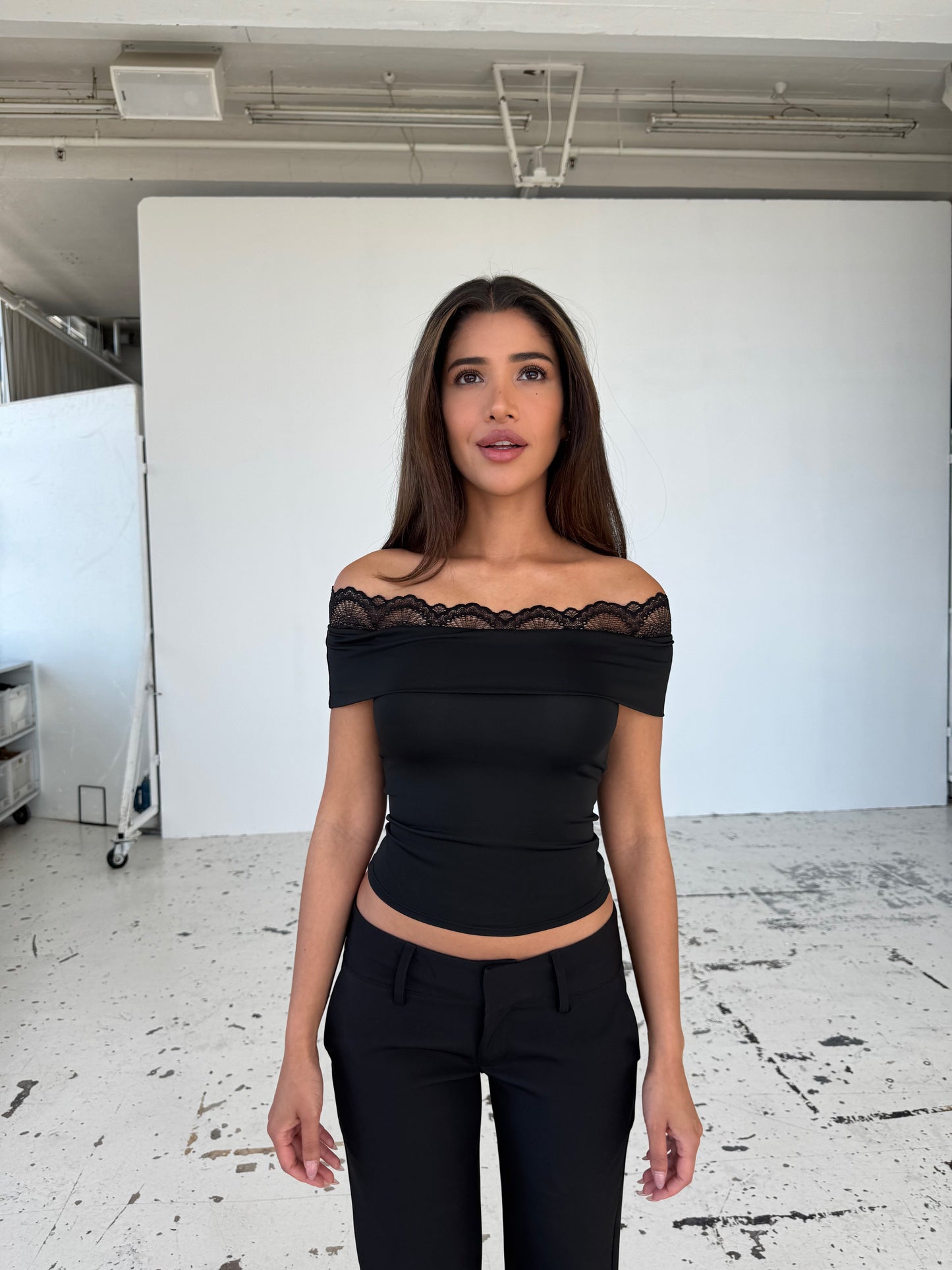 Leda lace top - black
