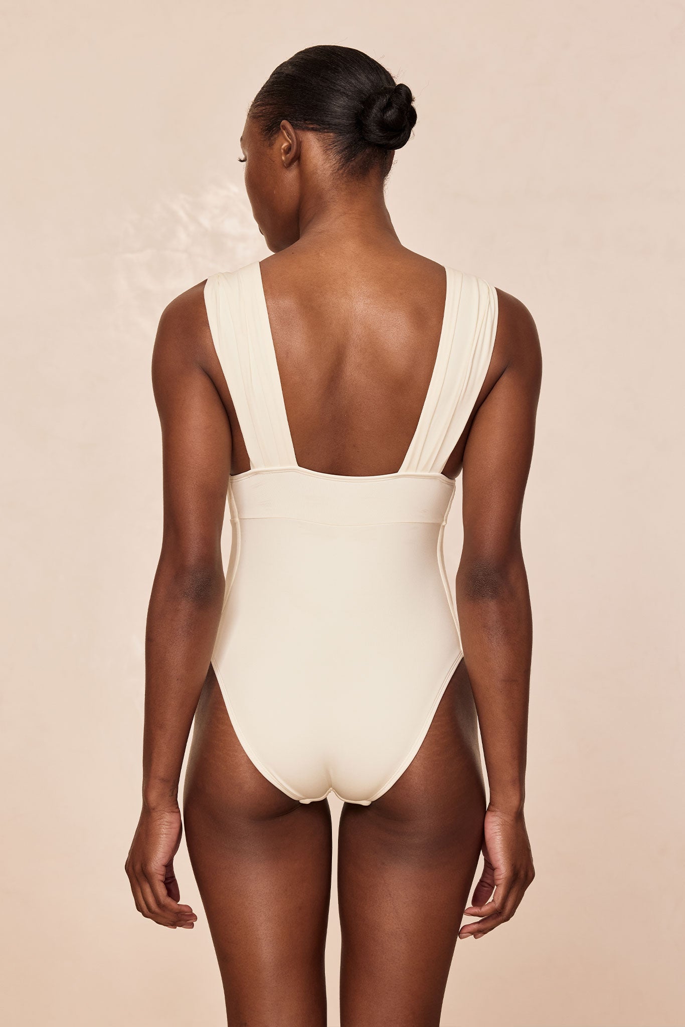 Aruba One Piece - Ivory