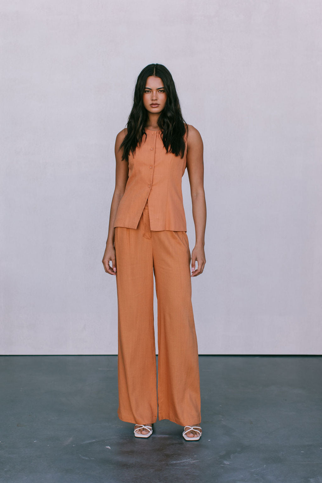 Virgo Tailored Vest - Rust Linen
