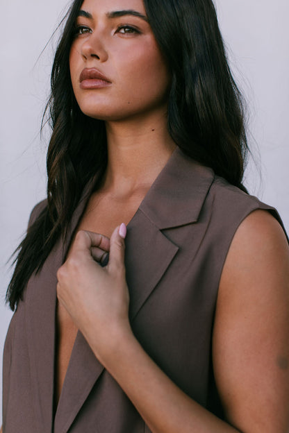 Uerella Tailored Vest - Chocolate Brown