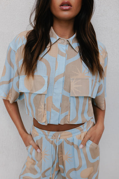 Esimio Cropped Shirt - Blue/Tan Sun Print