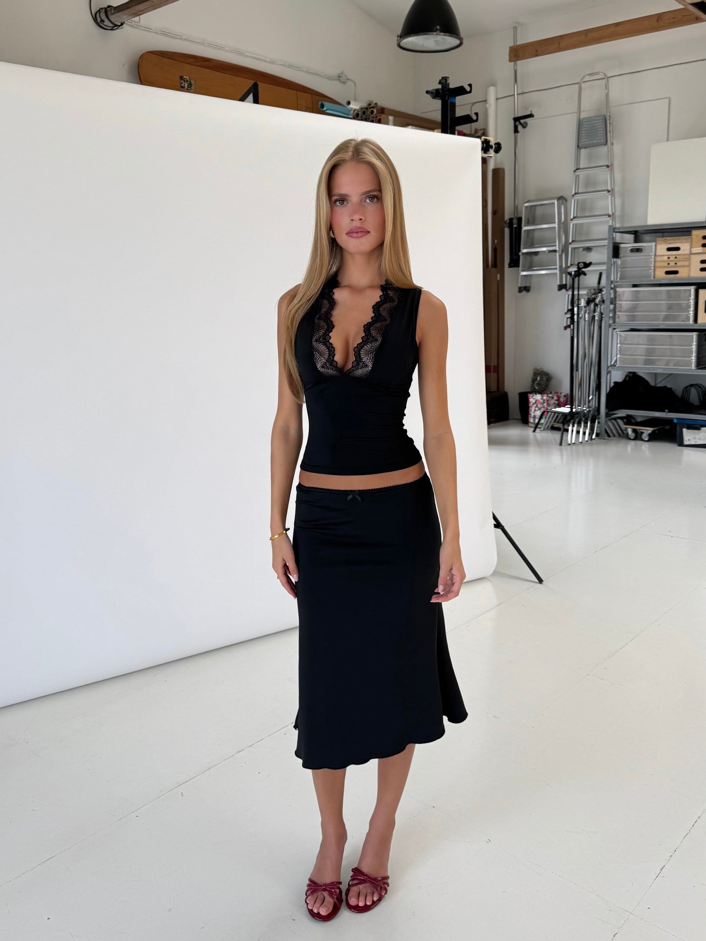Lucia basic lace top - black
