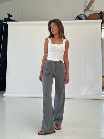 Levi pants - gray striped
