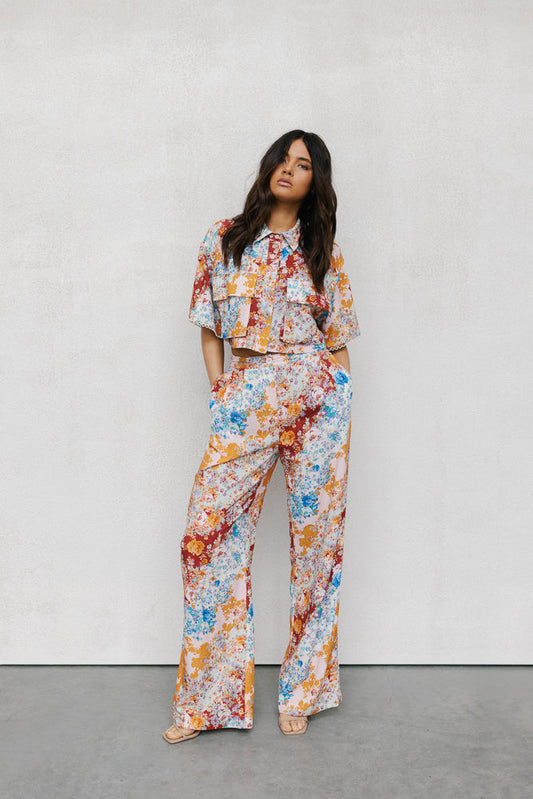 Esimio Cropped Shirt - Bloom Floral Print