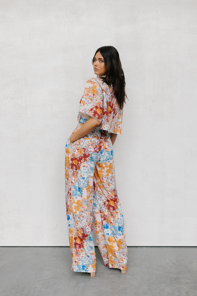 Esimio Cropped Shirt - Bloom Floral Print