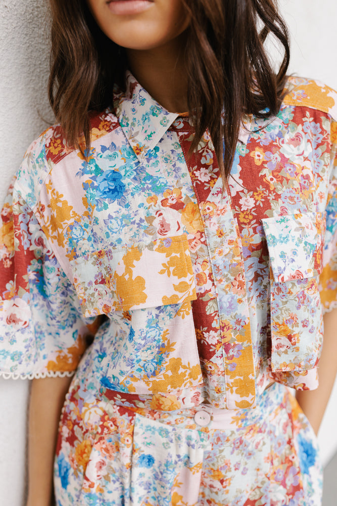 Esimio Cropped Shirt - Bloom Floral Print
