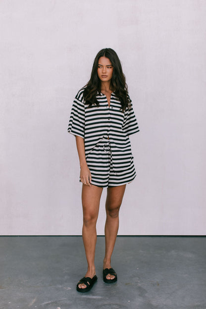 Quinlan Set - Black Stripe