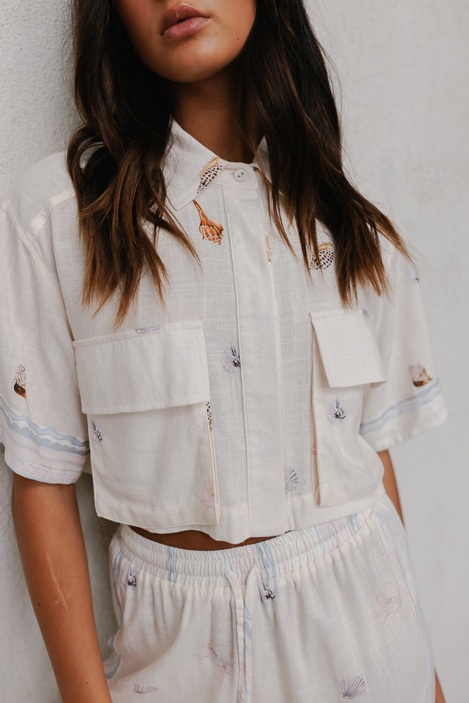 Esimio Cropped Shirt - Seashell Print/Watercolour Stripe